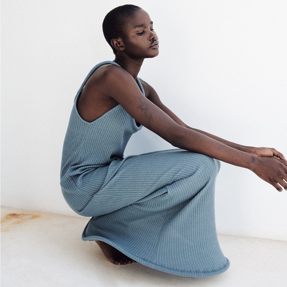 ZARA RIGID HEM DRESS - Picture 4 of 6